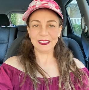 Meet your Posher, Manal